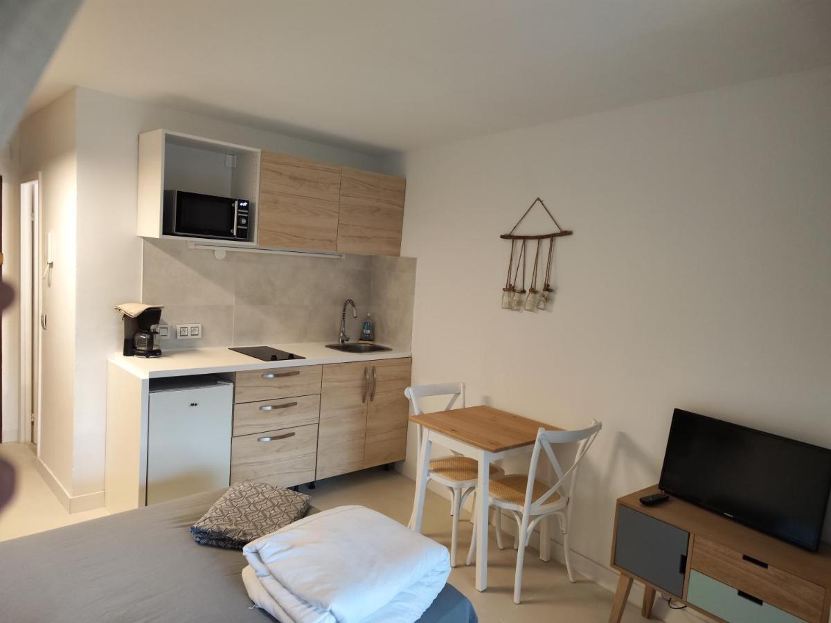 Studio Cannes Marina 망들리유 라 나플 외부 사진